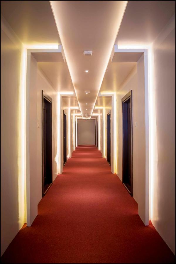 Hotel The Kingsbury Birtamode Exteriör bild